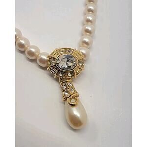Vintage RICHELIEU Single Strand Faux Pearl Necklace w/Teardrop Estate Find